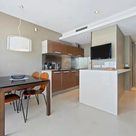 Hauzify I Apartaments La Martina Torredembarra Exterior photo